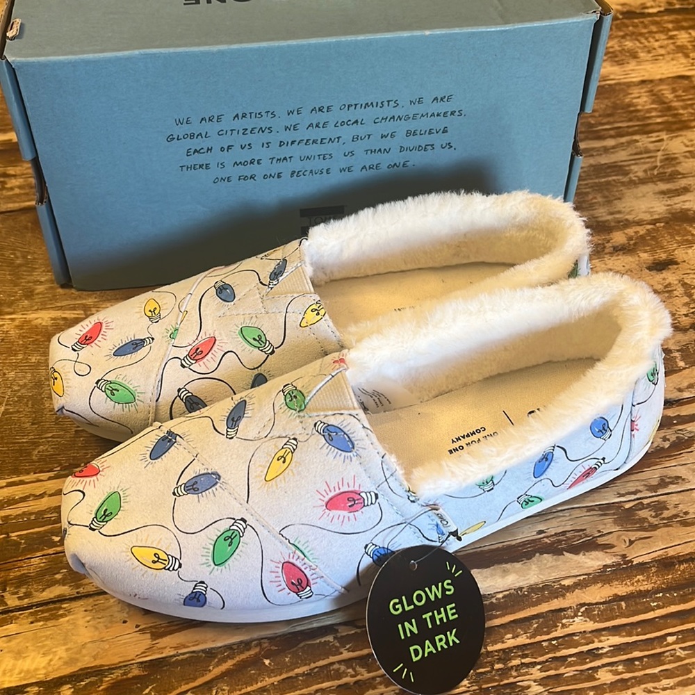 Classic Glow in the Dark Tree Lights Toms